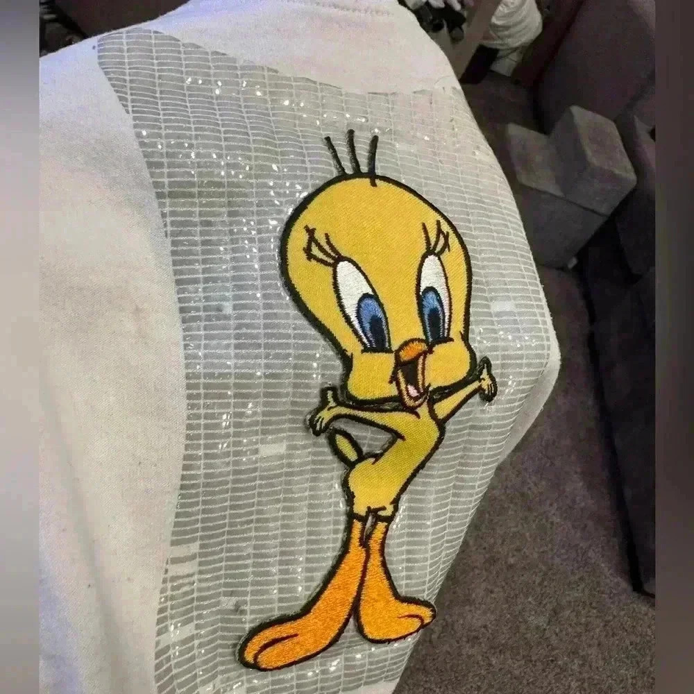 Vintage 1993 Looney Tunes Tweety Sweatshirt Sequin Patch White Unisex Loungewear - Picture 14 of 16